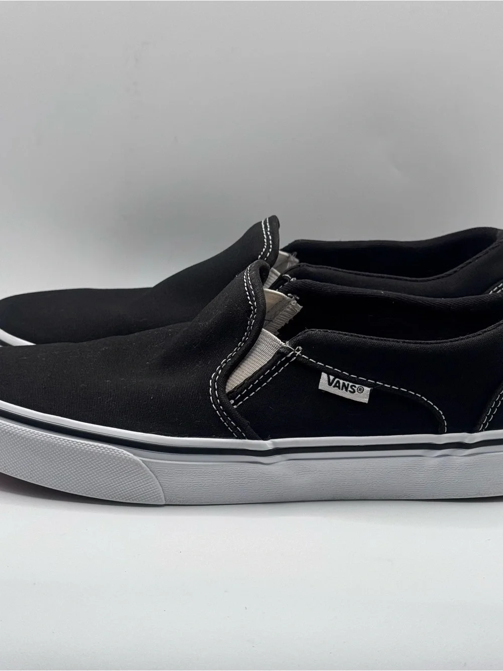 VANS Classic Canvas Slip On, Black, Women’s Size 9.5, Skateboarding Casual Shoes